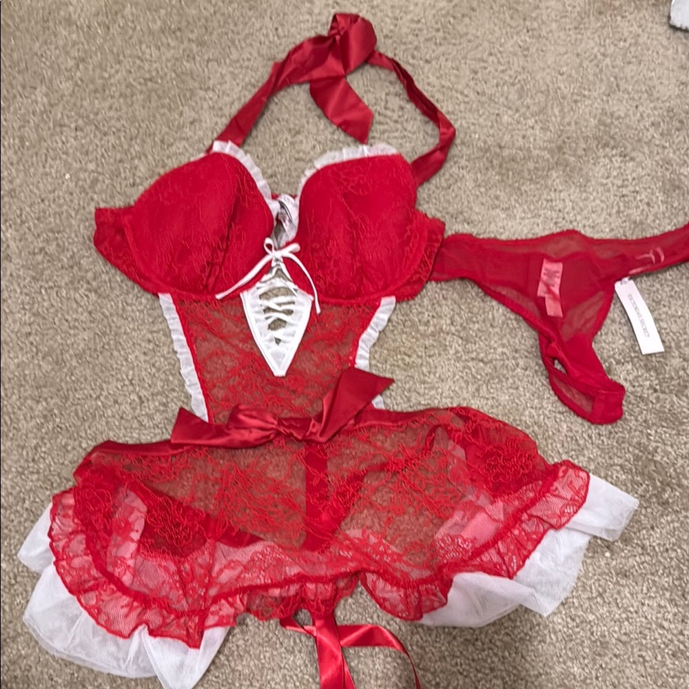 Victoria’s Secret Santa Baby Set